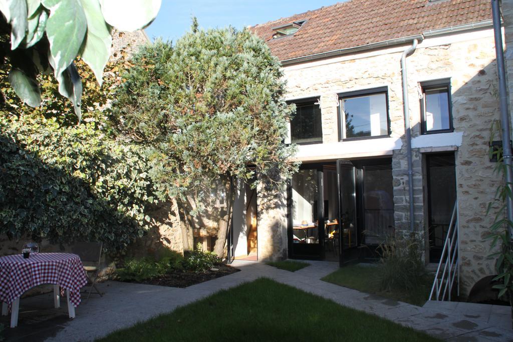 Le Nid D'Hirondelles Bed and Breakfast Perthes-en-Gatinais Buitenkant foto