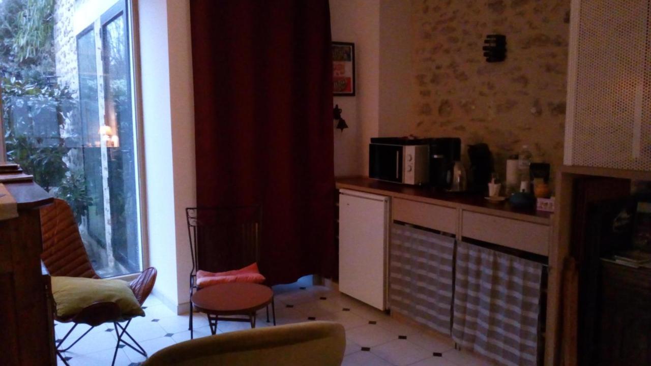 Le Nid D'Hirondelles Bed and Breakfast Perthes-en-Gatinais Buitenkant foto